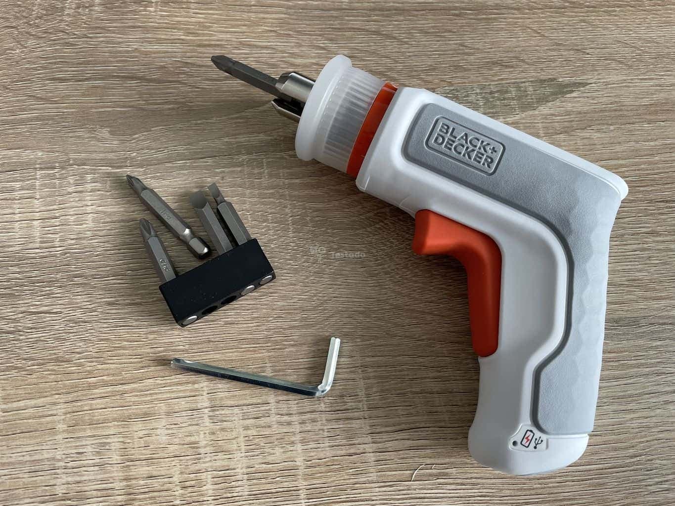 Recenze aku šroubováku Black & Decker BCRTA01